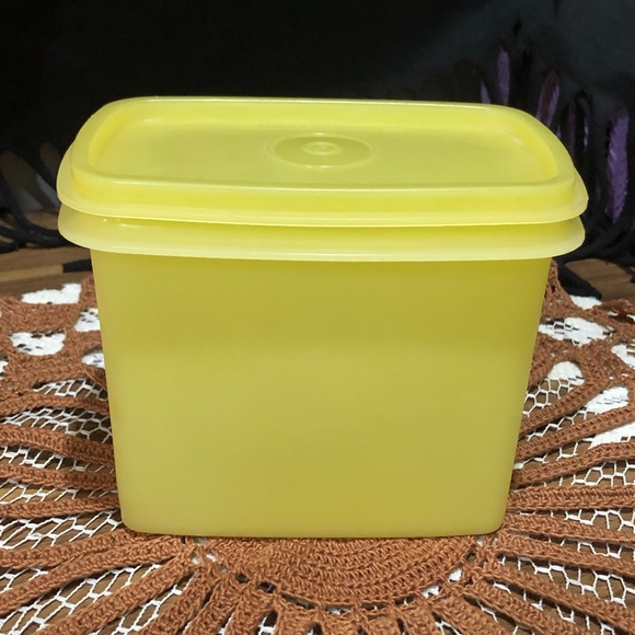 Vintage Tupperware Yellow Storage Container (retired item) - Picture 1 of 6